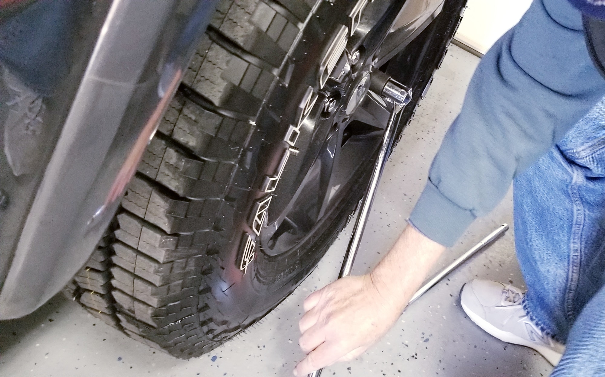 Auto Mechanics! Garage Mechanics! Installing Tires & Wheels! Removing Lug Nuts!